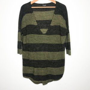 Express | Black & Green Oversized Sweater | Size M